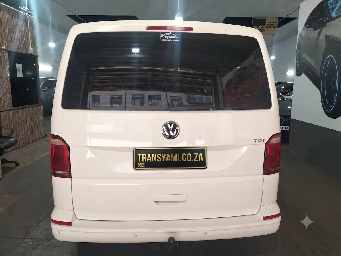2016 Volkswagen 2016 Volkswagen Transporter 2.0 TDI DSG photo 2